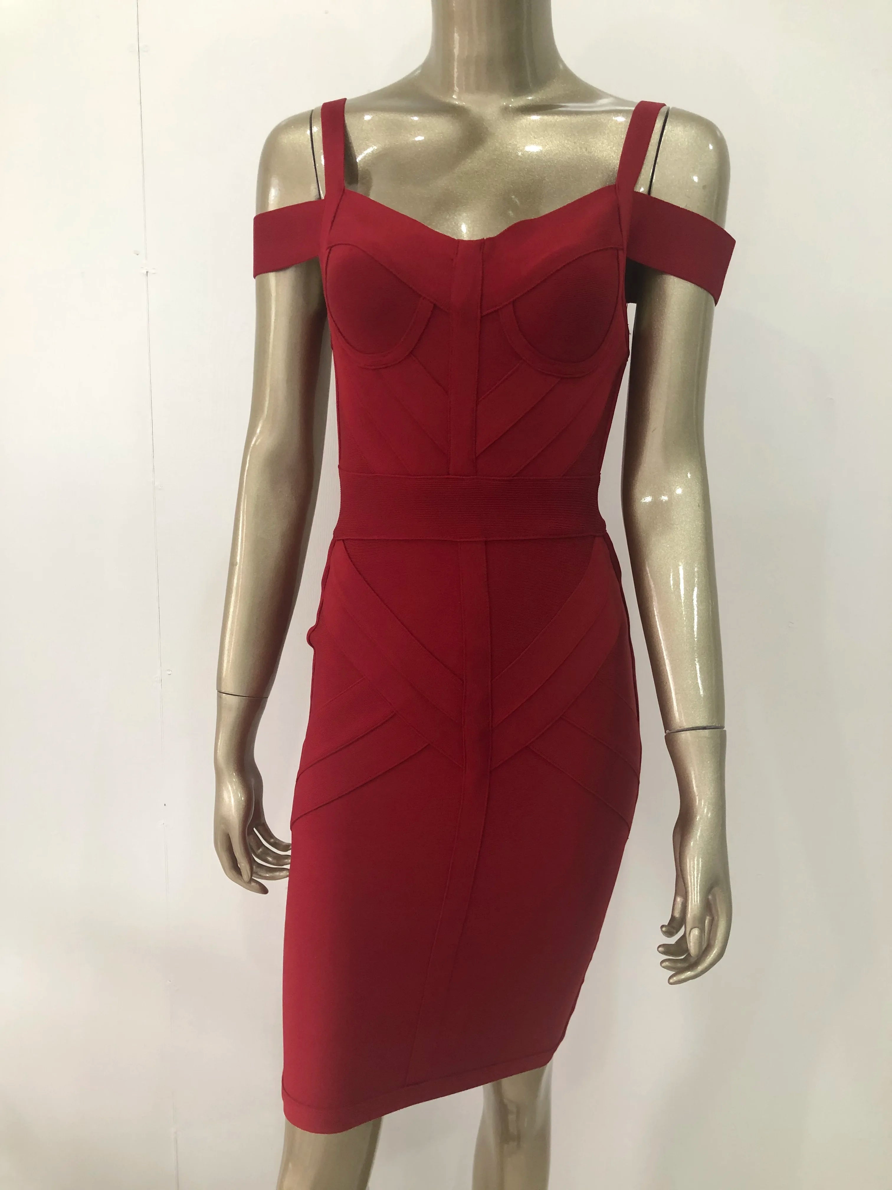 Sleeveless Red Bandage Dress with Hollow Out Detail VestiVogue