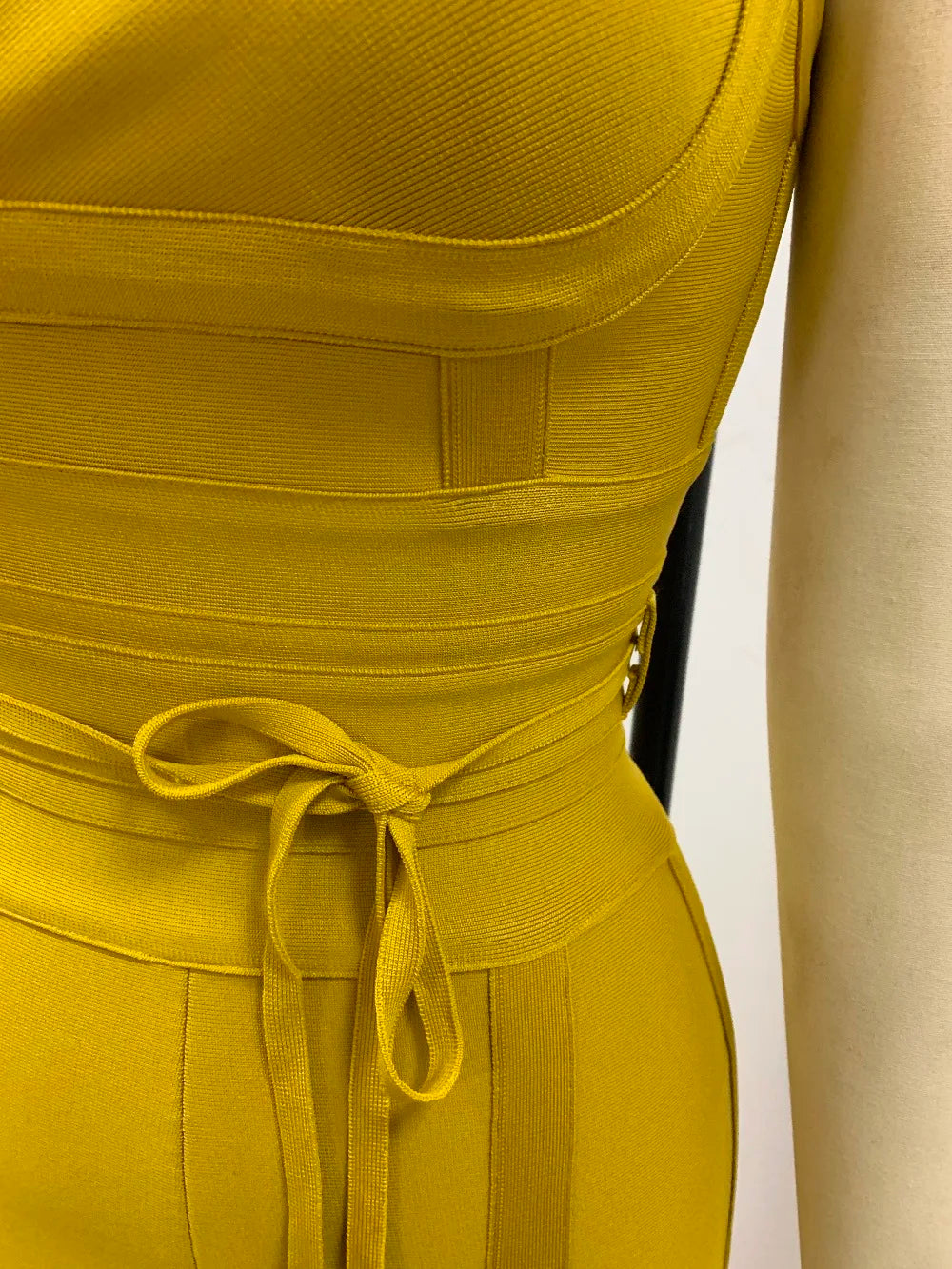 Vibrant V-neck Bodycon Jumpsuit VestiVogue