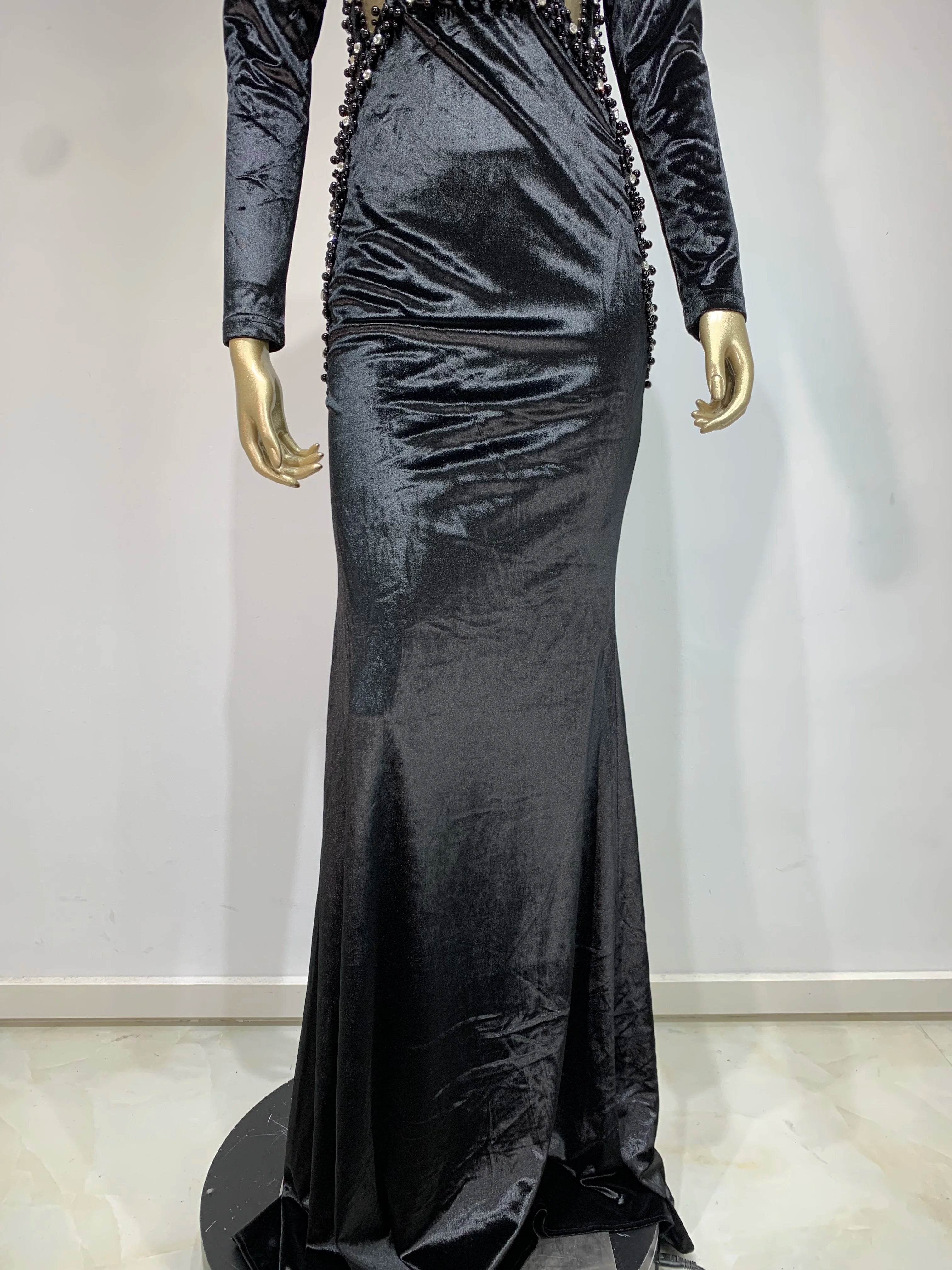 Luxury Black Velvet Diamond Mesh Maxi Dress VestiVogue
