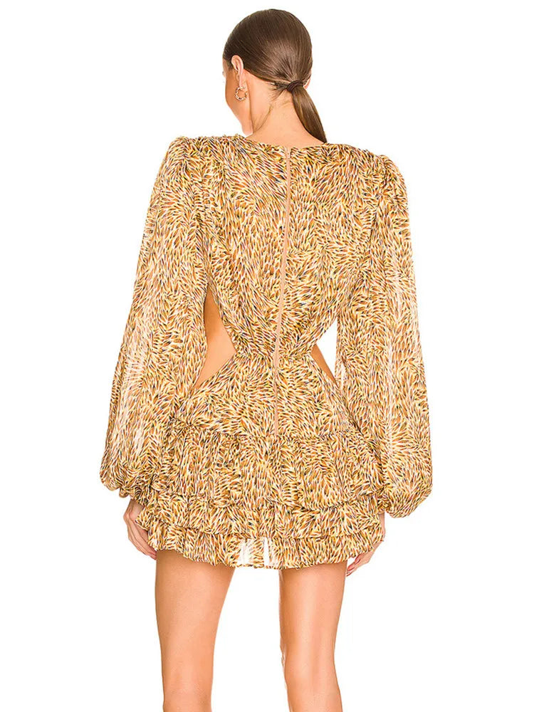 Elegant Floral Pleated Mini Bodycon Dress with Long Sleeves VestiVogue