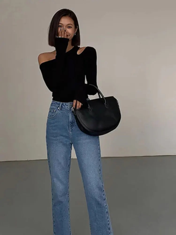 Skew Collar Off-Shoulder Flare Sleeve Crop Top VestiVogue