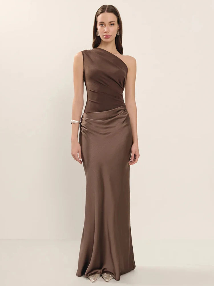 Elegant Satin Inclined Shoulder Maxi Dress - Sleeveless Backless Bodycon Design VestiVogue