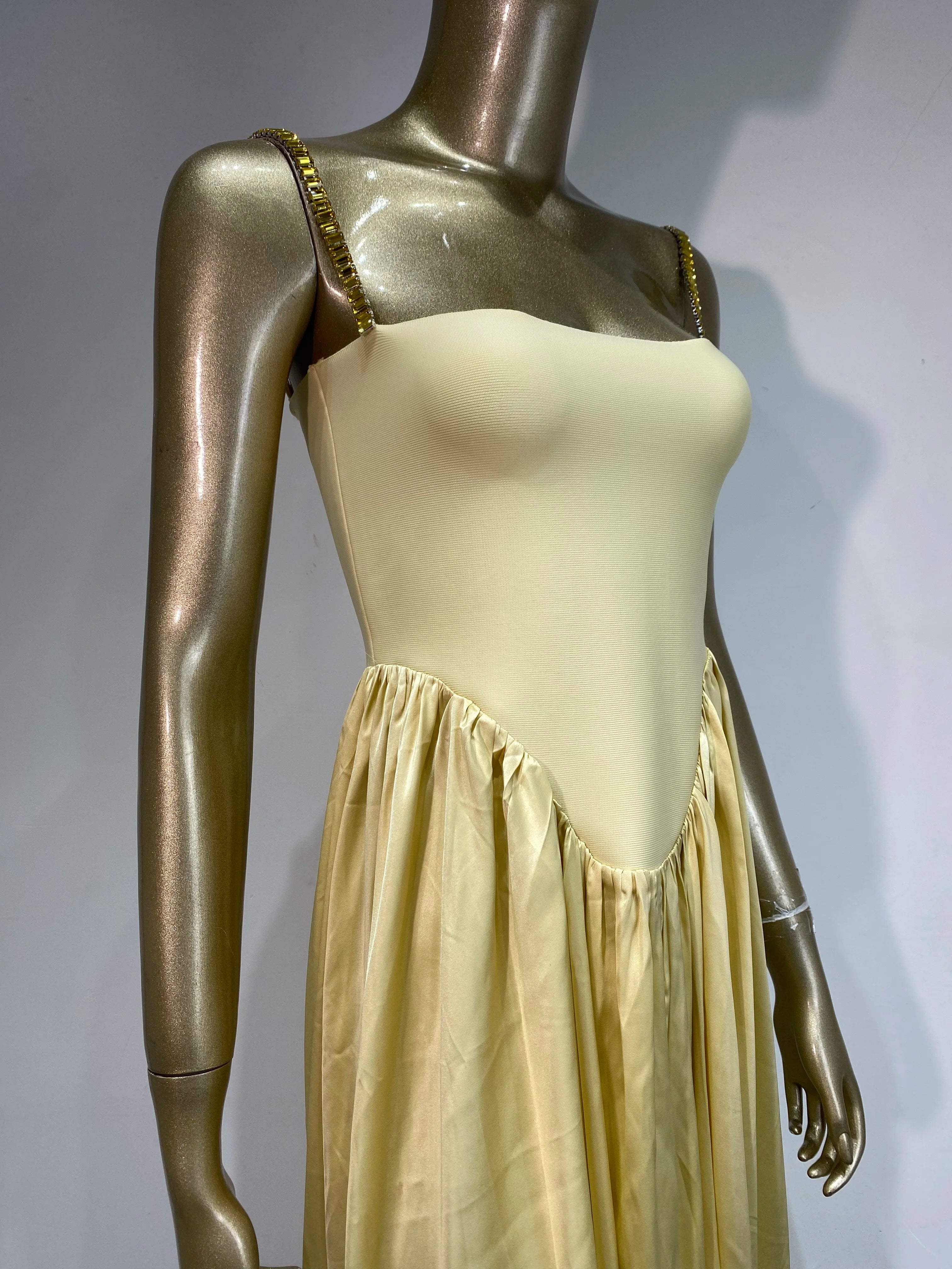 Sleeveless Backless Yellow Bodycon Maxi Dress VestiVogue