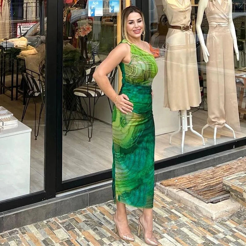 Gradient Print One-Shoulder Long Dress with Slash Collar VestiVogue