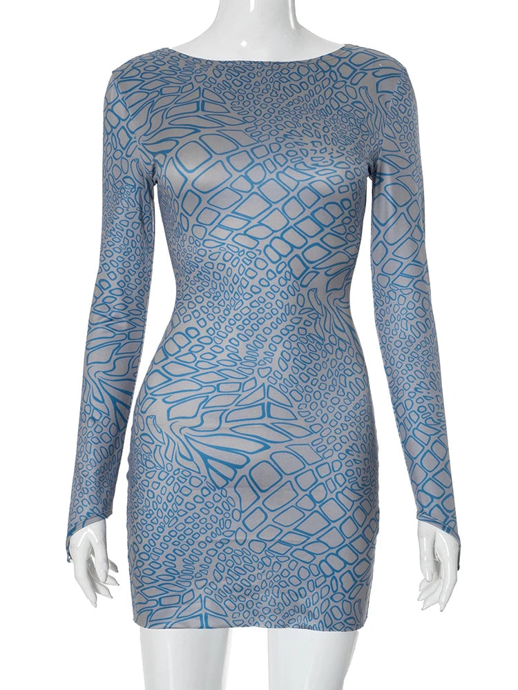 Chic Panelled Print Mini Dress with O-neck and Full Sleeves VestiVogue