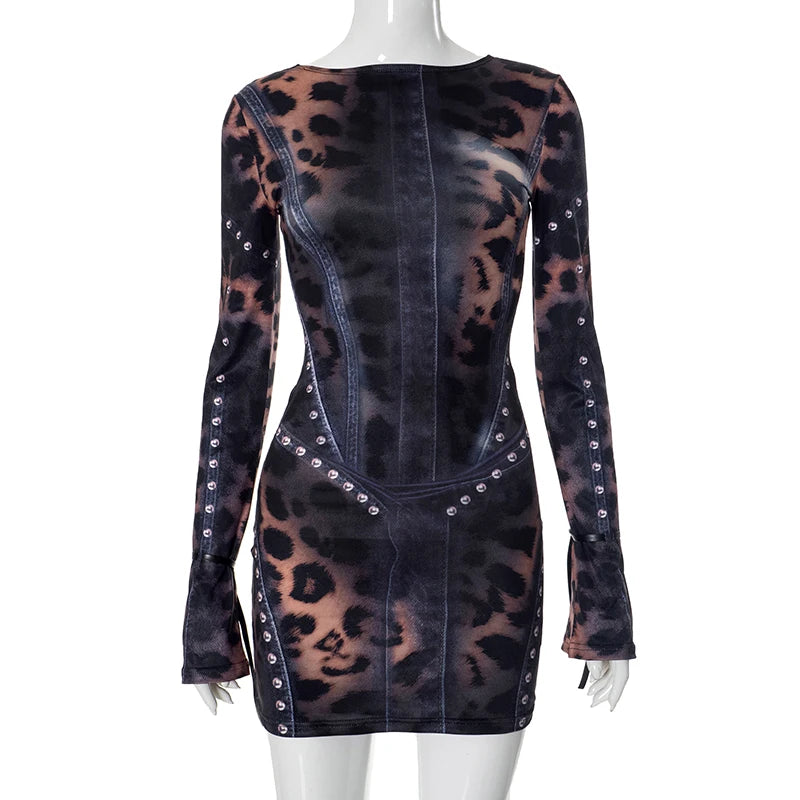 Leopard Print Slim Flared Dress with Chic O-Neckline VestiVogue