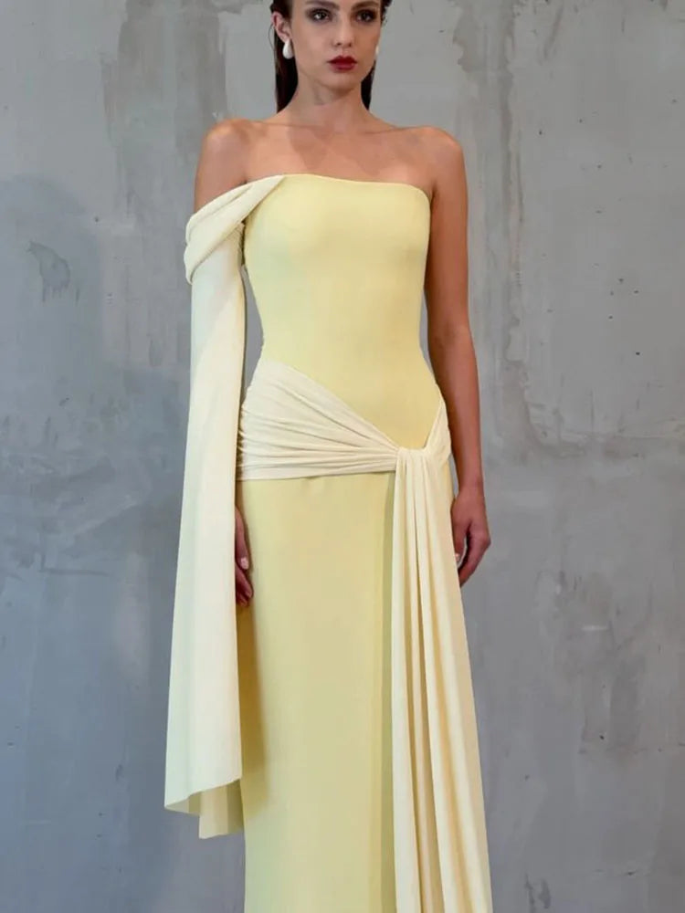 Colour-Block One-Shoulder Bell Sleeve Dress VestiVogue