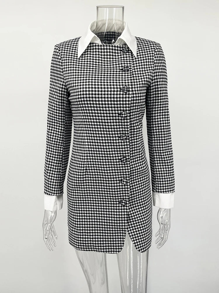 Women's Contrast Mini Dress with Lapel and Buttons VestiVogue