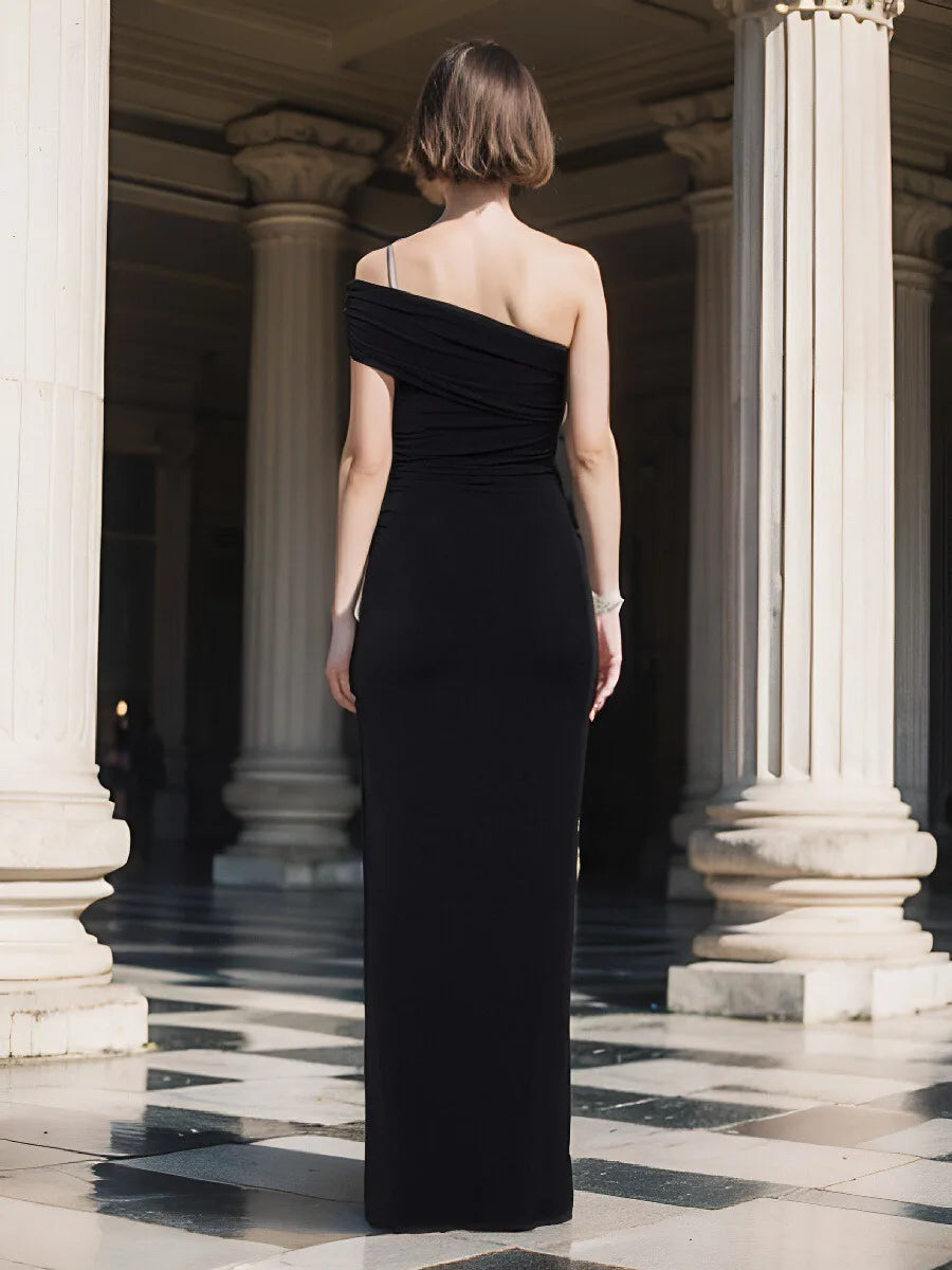 Seductive Off-Shoulder Maxi Dress VestiVogue