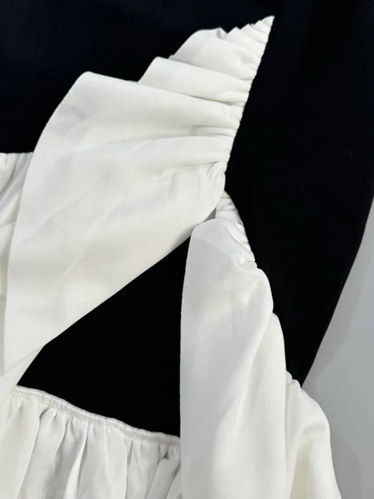 Elegant Strapless A-Line Maxi Dress with Ruched Detail VestiVogue