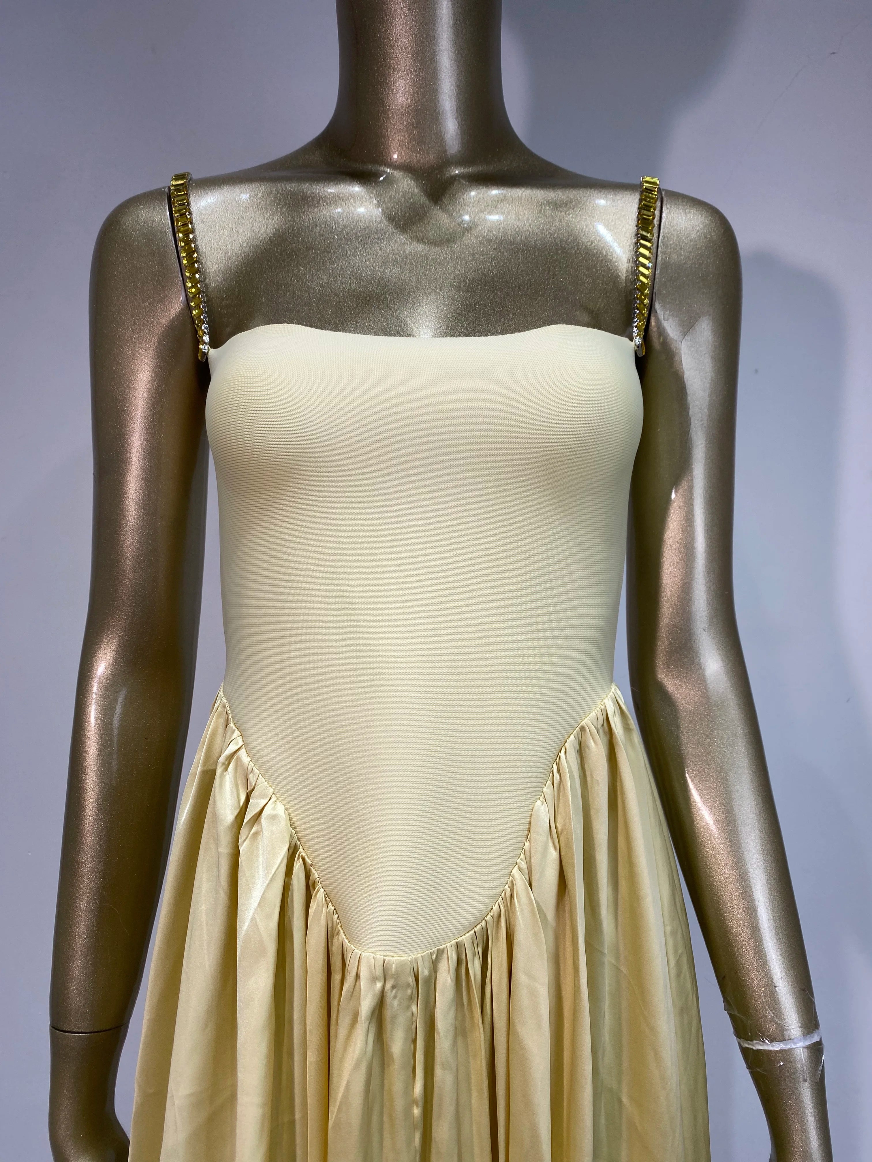 Sleeveless Backless Yellow Bodycon Maxi Dress VestiVogue