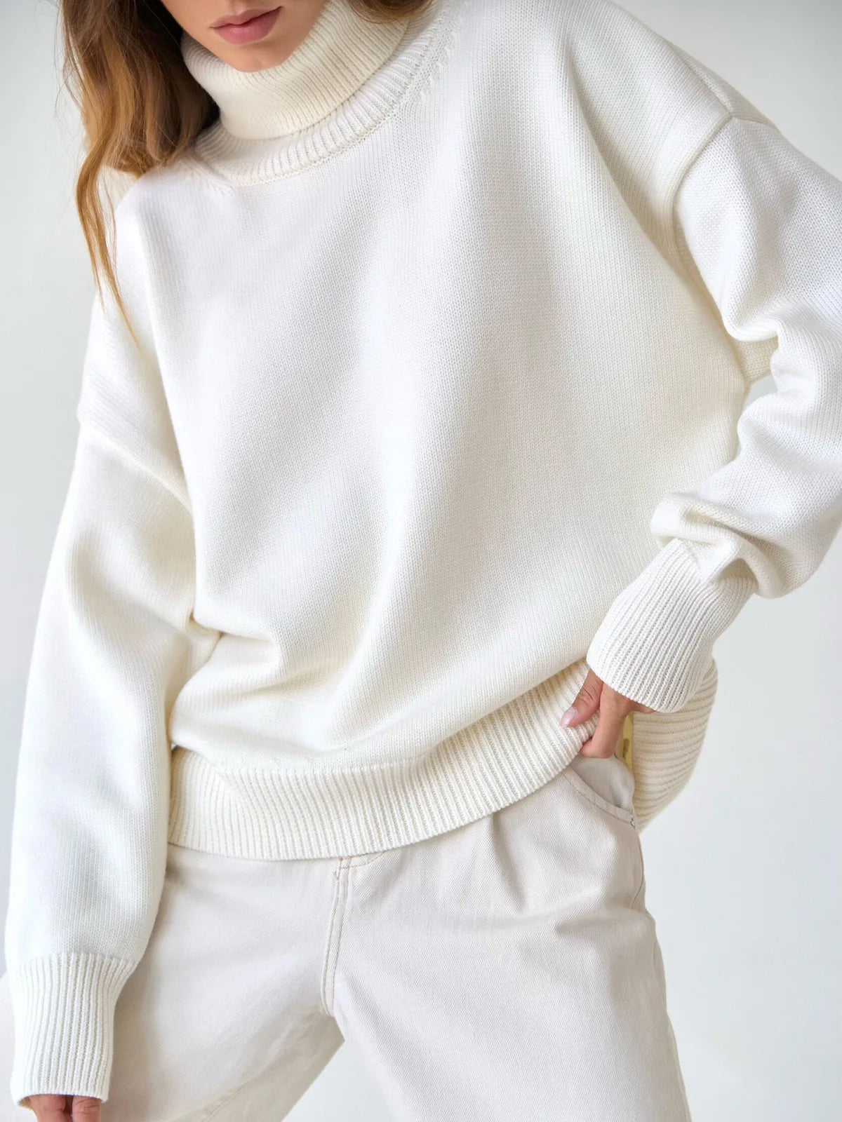 Oversized Women's White Turtleneck Knit Pullover Sweater VestiVogue Ivory M