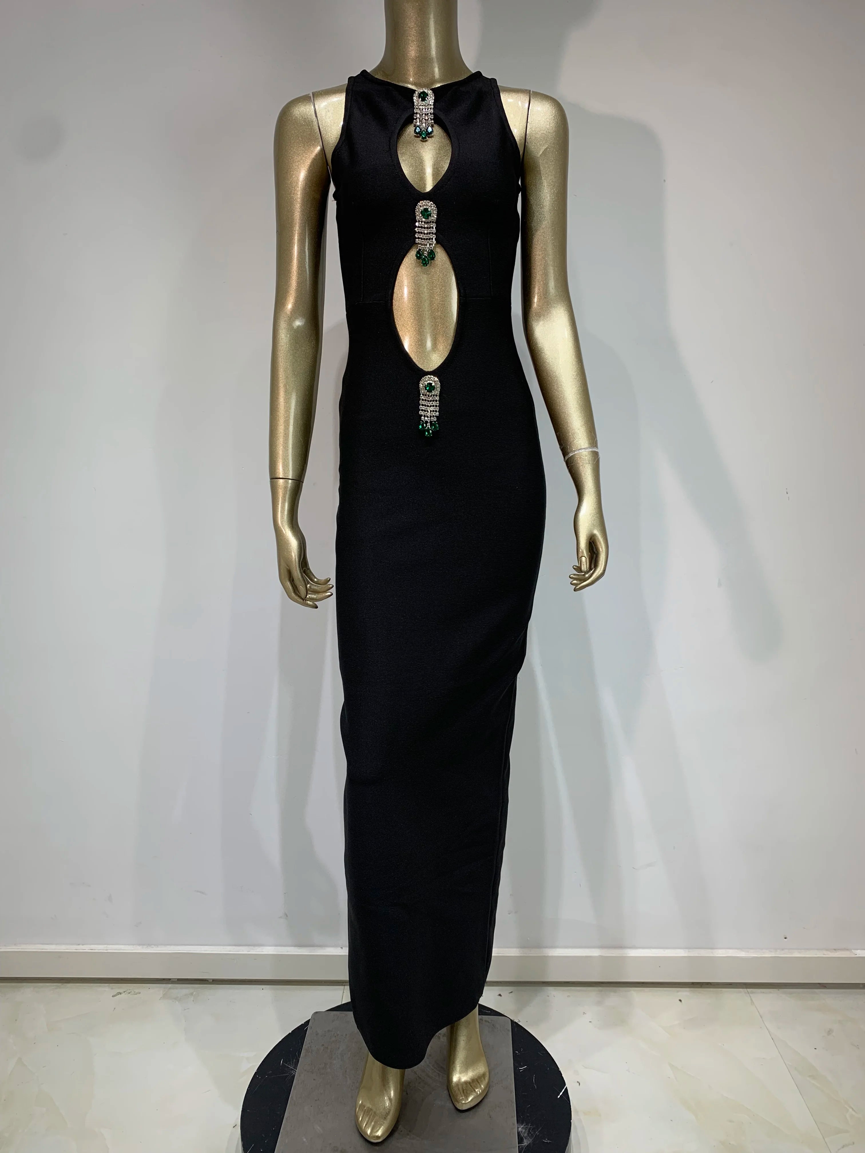 Elegant Black Maxi Keyhole Tank Dress VestiVogue
