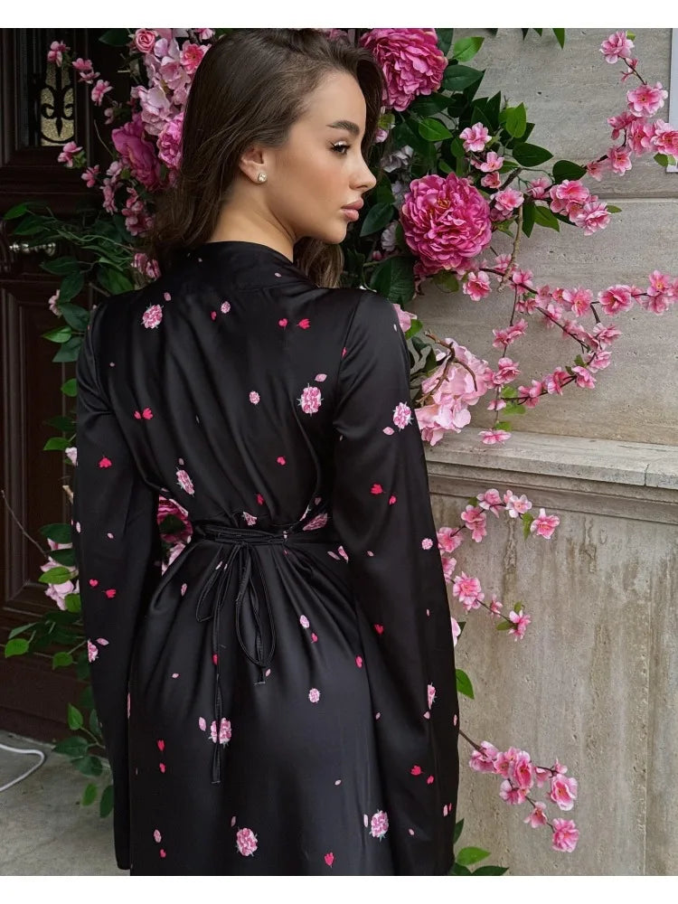 Elegant Printed Satin Pleated V-Neck Long Dress VestiVogue