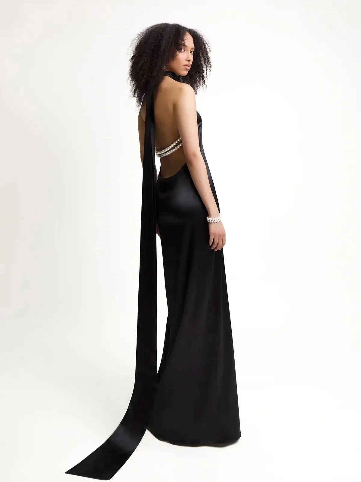 Backless Maxi Dress with neck strap VestiVogue black M