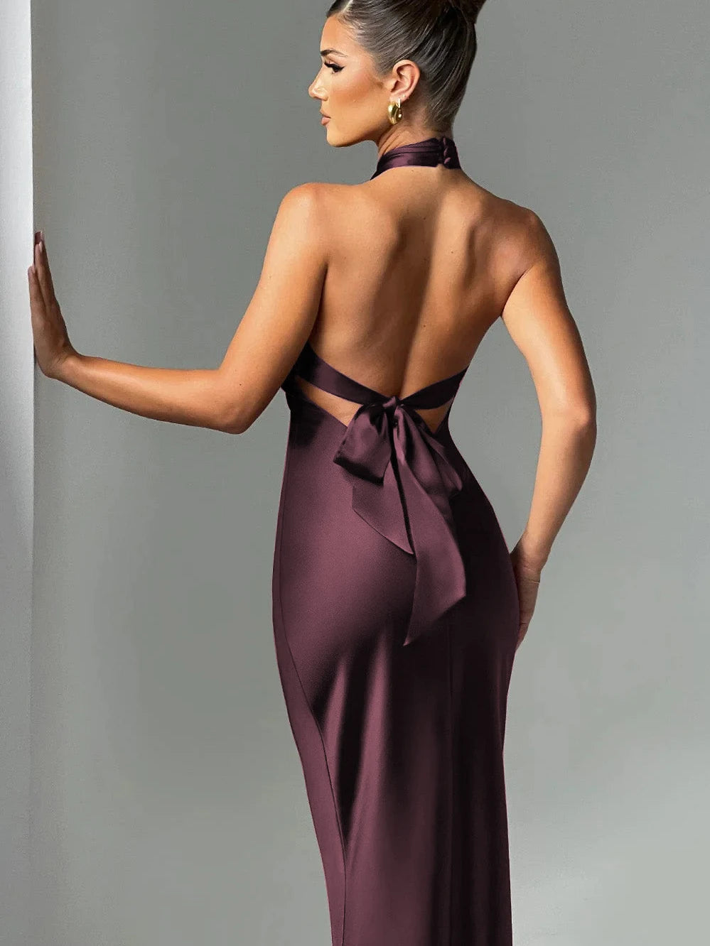 Elegant Backless Satin Maxi Dress for Women VestiVogue Burgundy L