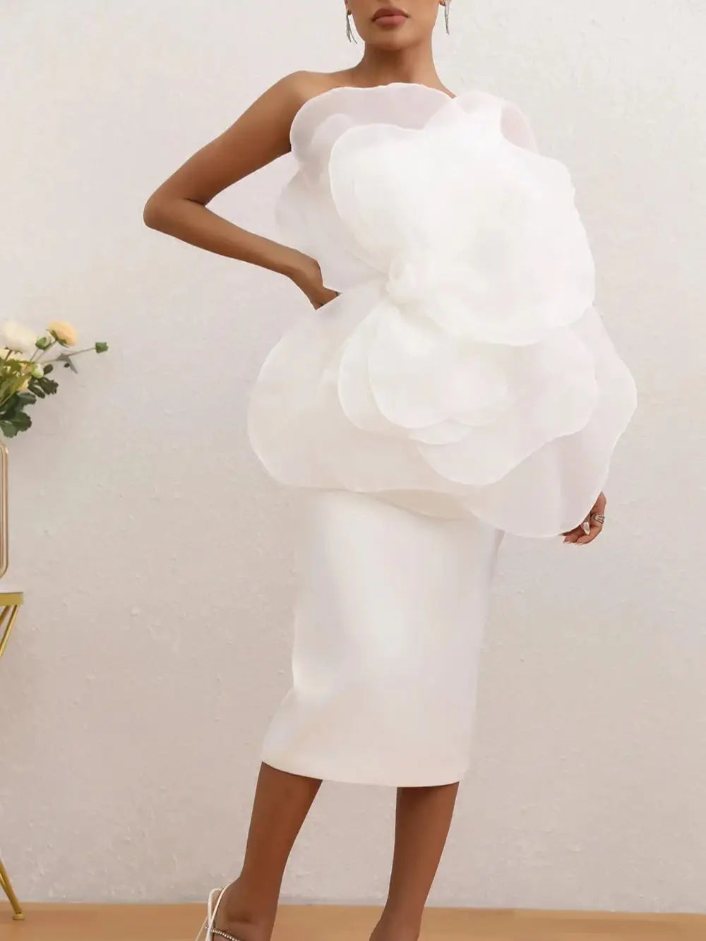 One Shoulder White Big Flower Bodycon Dress VestiVogue  