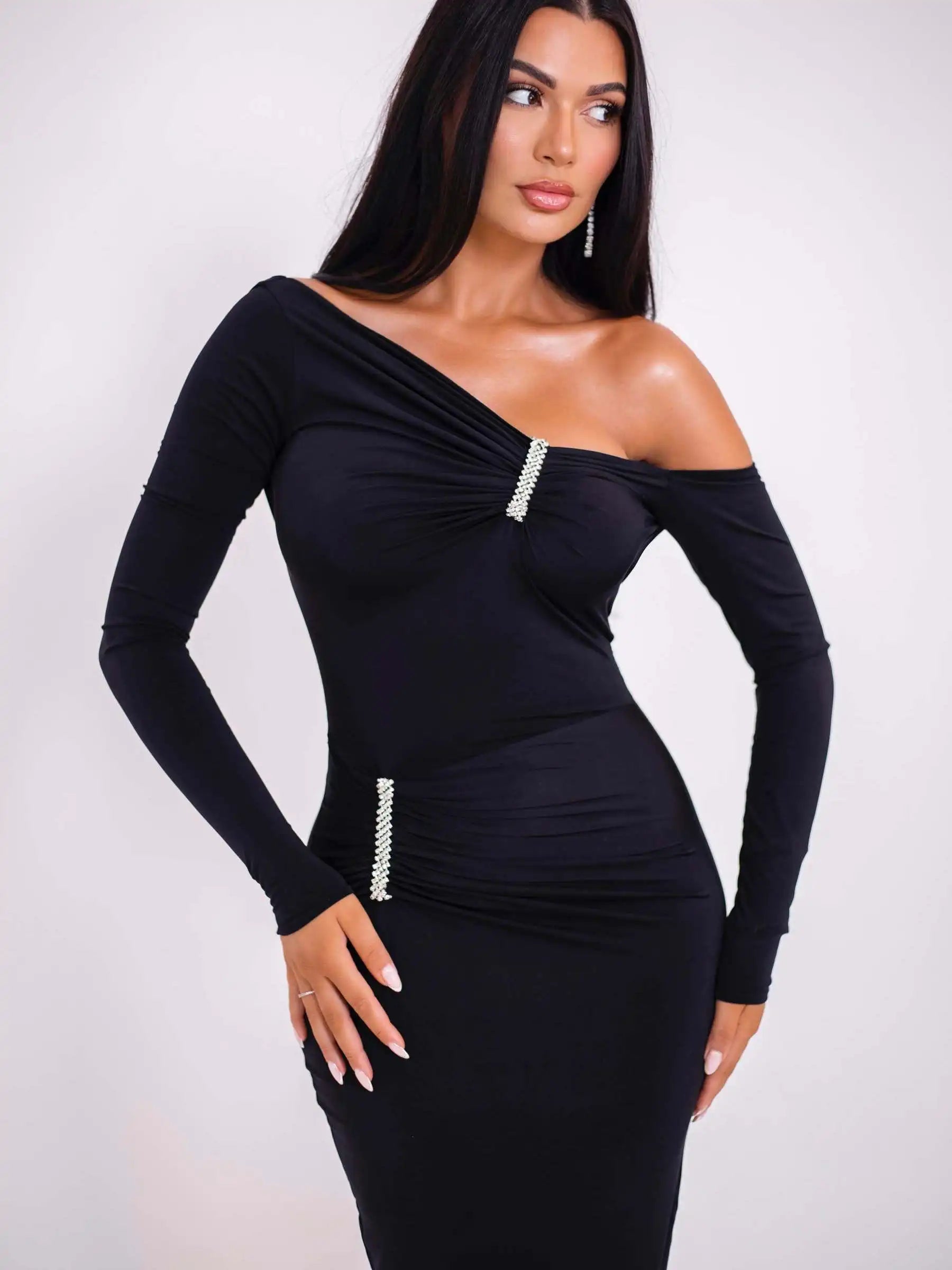 Elegant Backless Irregular Long Sleeved Dress VestiVogue black L