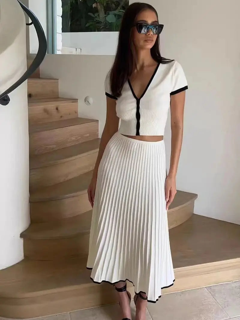 Knit Patchwork Crop Top and A-Line Skirt Set VestiVogue