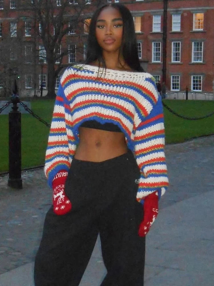 Chic Striped Crop Sweater with O-neck and Long Sleeves VestiVogue