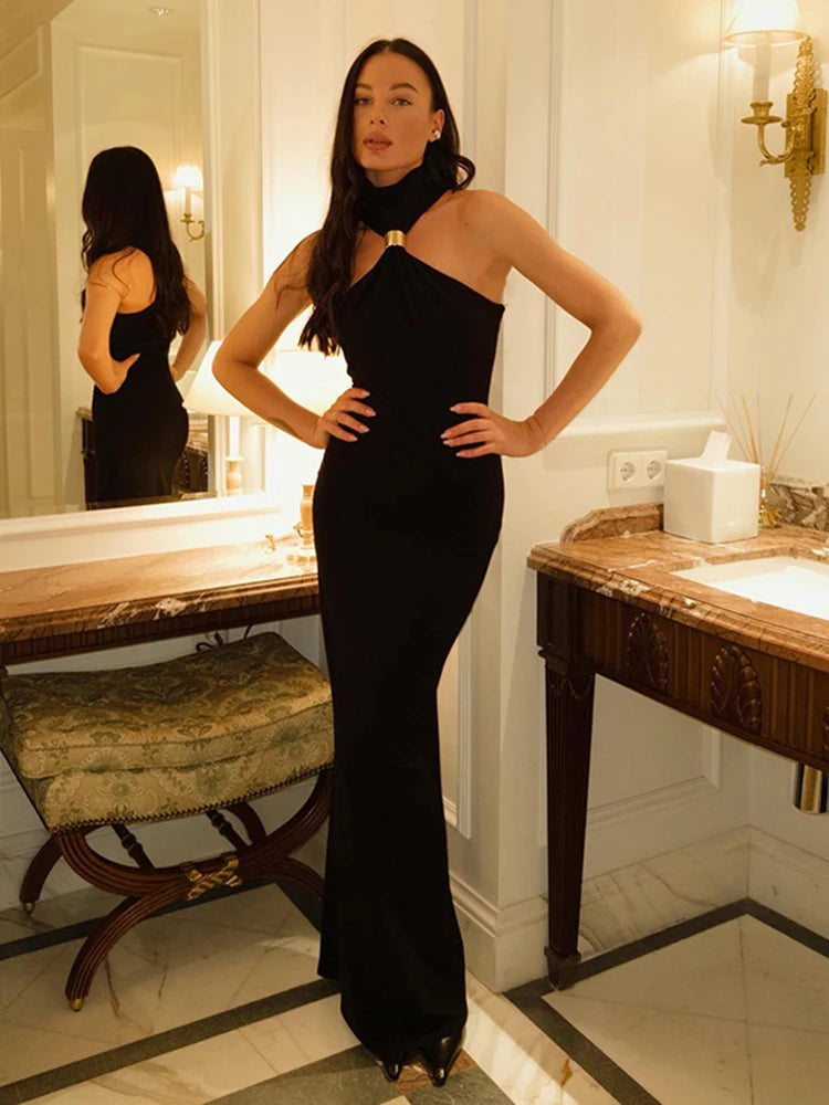 Halter Neck Sleeveless Maxi Dress in Classic Sheath Style VestiVogue