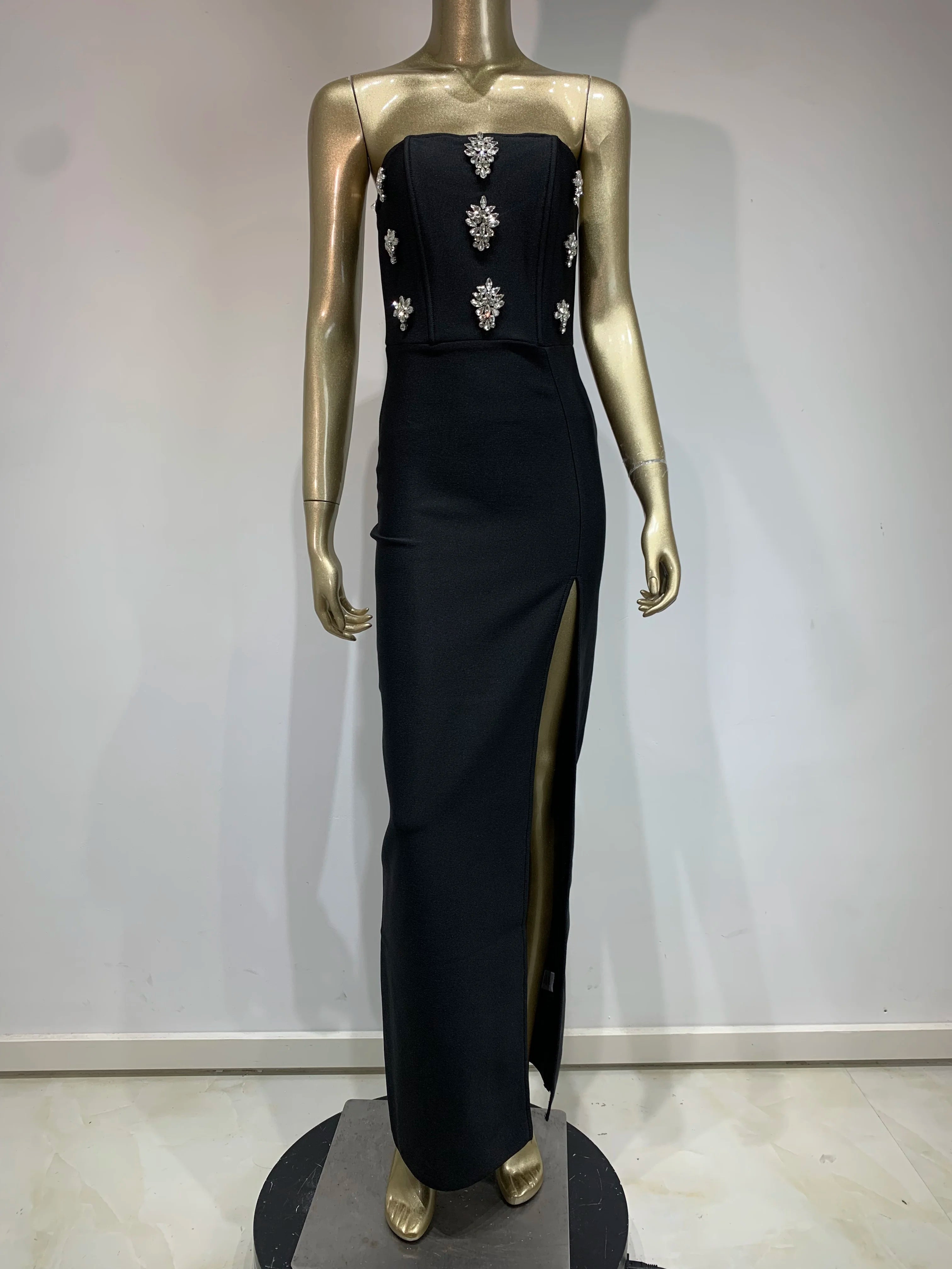 Elegant Strapless Crystal Black Bodycon Dress VestiVogue  