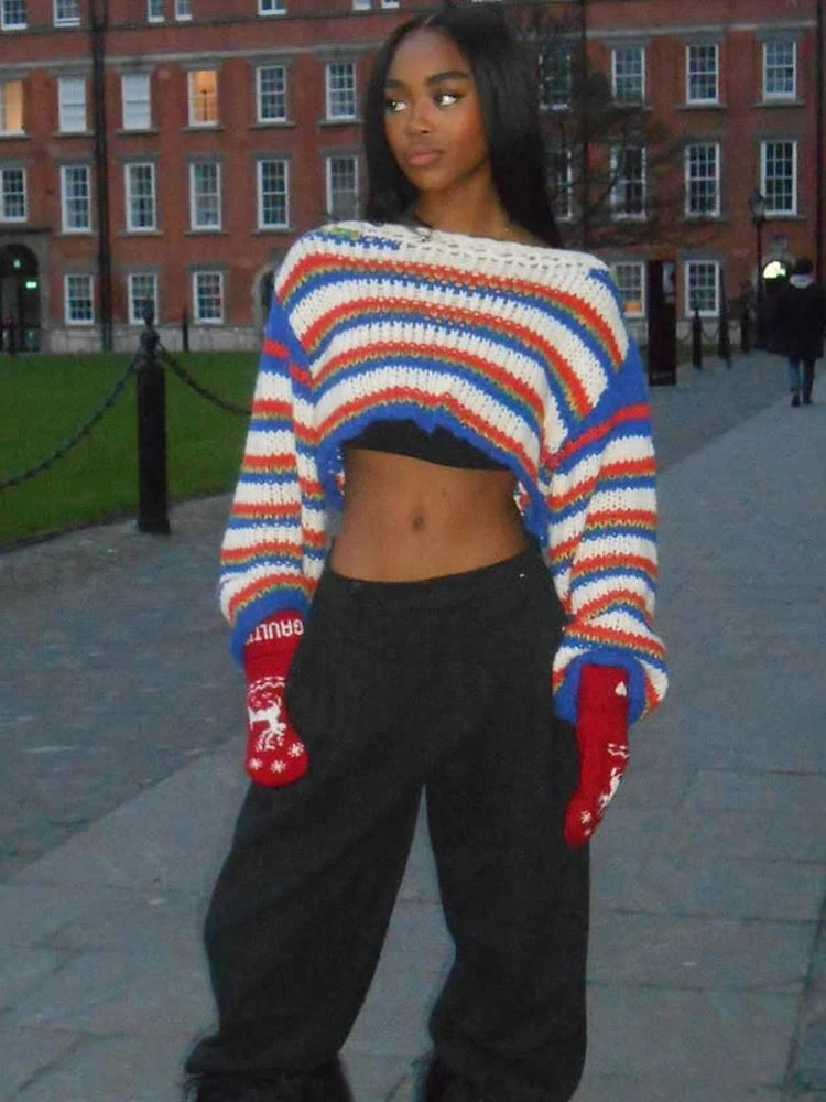 Chic Striped Crop Sweater with O-neck and Long Sleeves VestiVogue