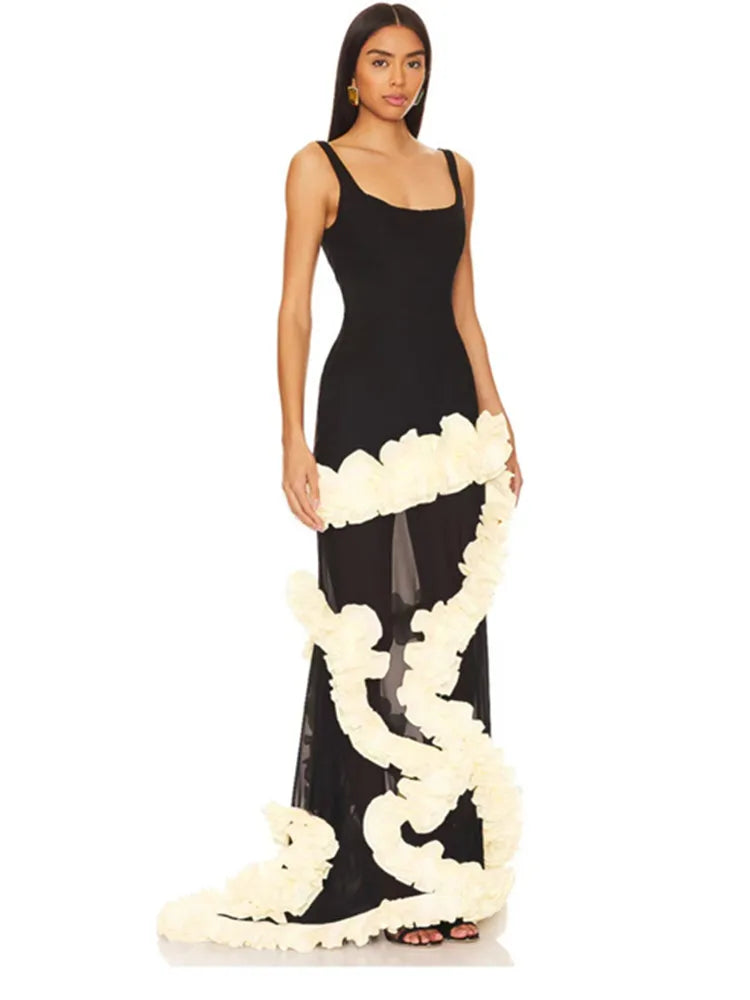 Elegant Maxi Ruched Bodycon Dress in Black and White VestiVogue black S