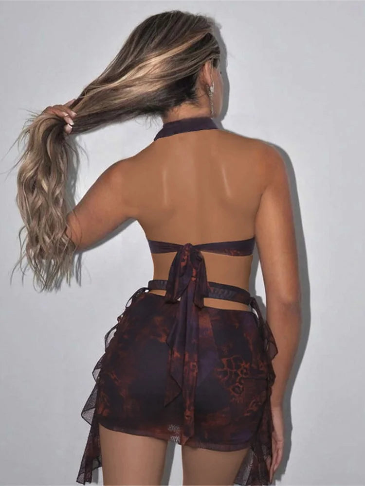 Metal Rings Backless Mini Dress with Lace-Up Halter and Pleated Waist VestiVogue
