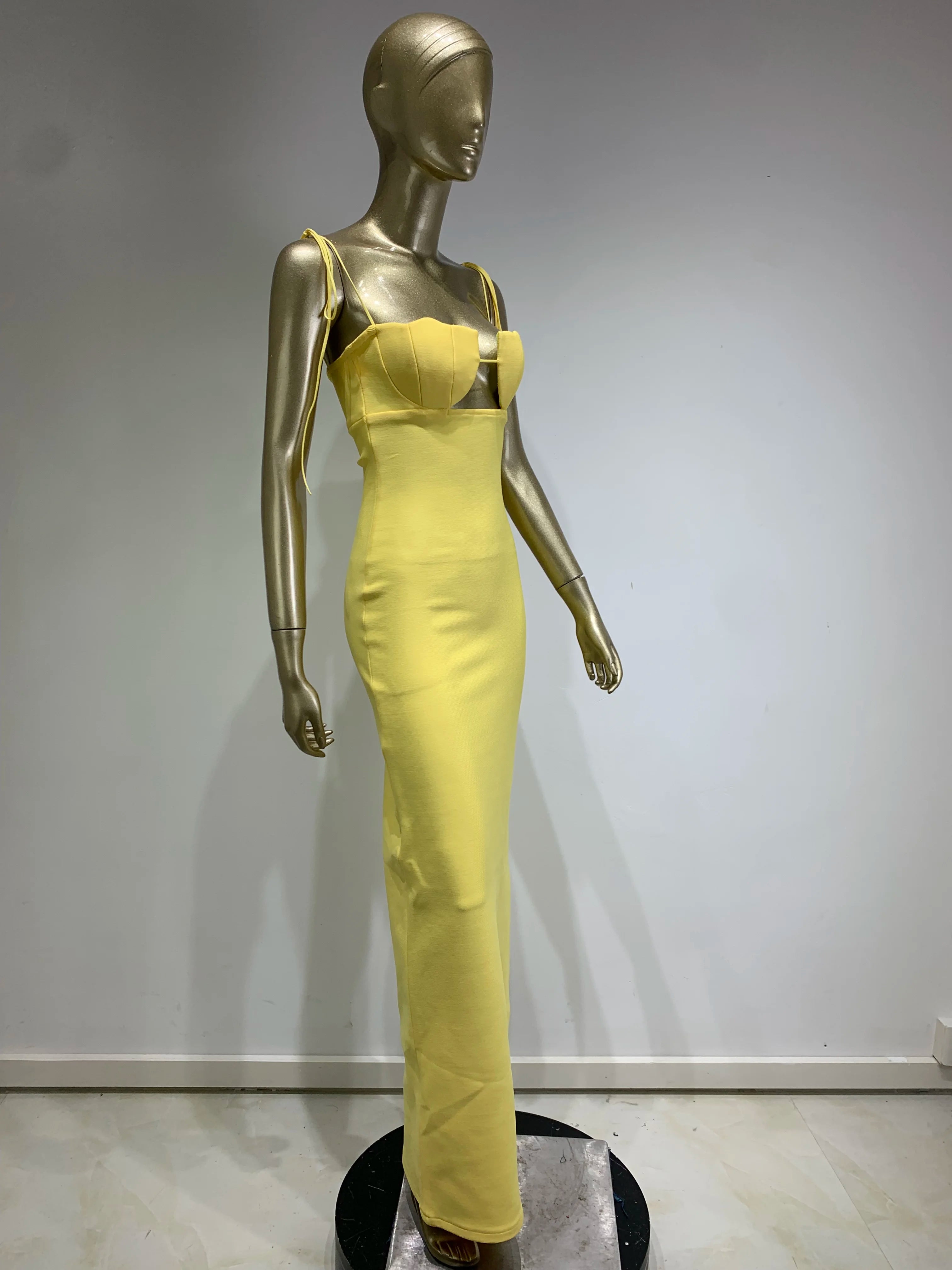 Swtao Elegant Yellow and Black Sleeveless Maxi Dress VestiVogue  