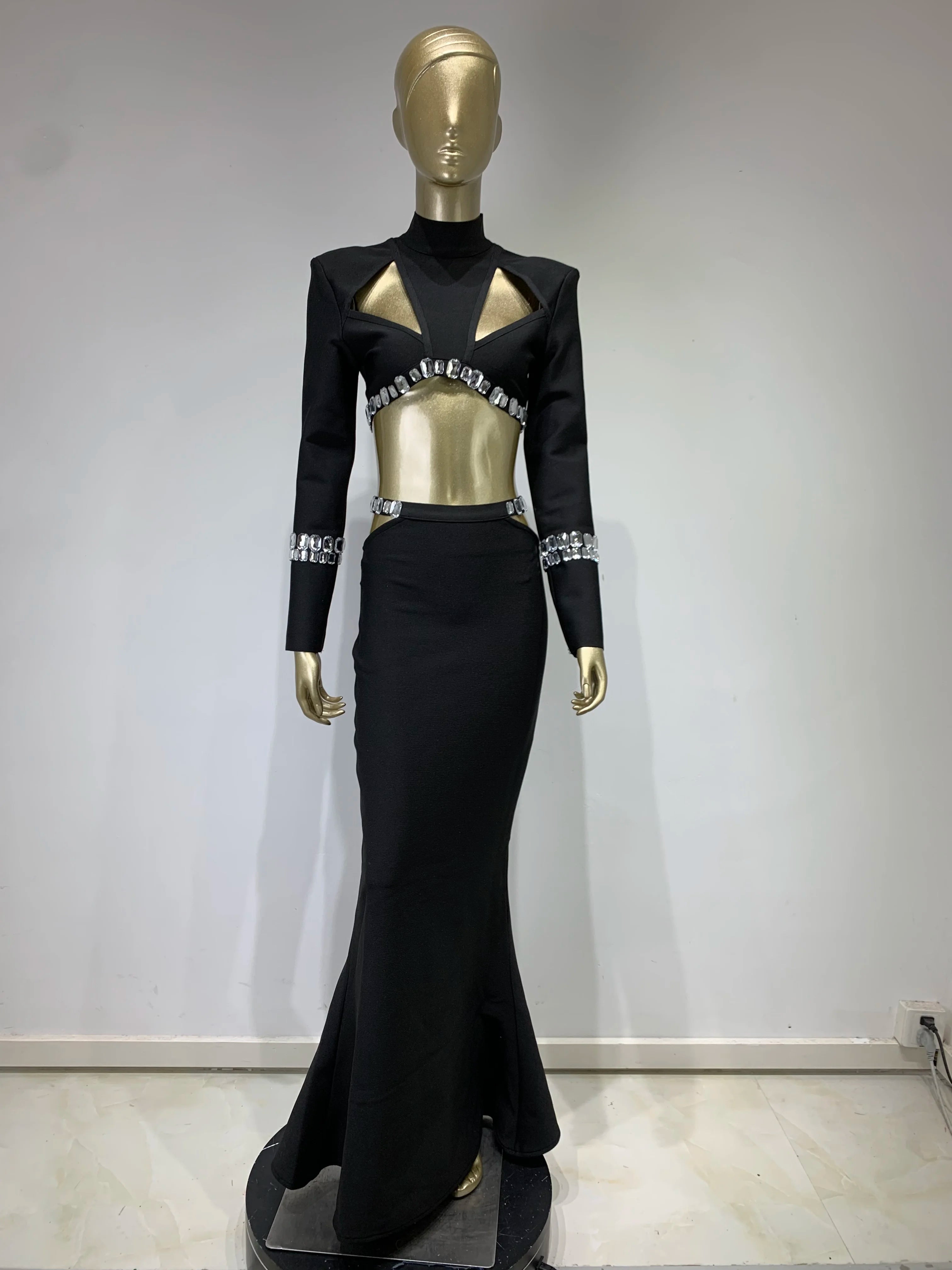 Elegant Black Fishtail Maxi Skirt & Turtleneck Set VestiVogue