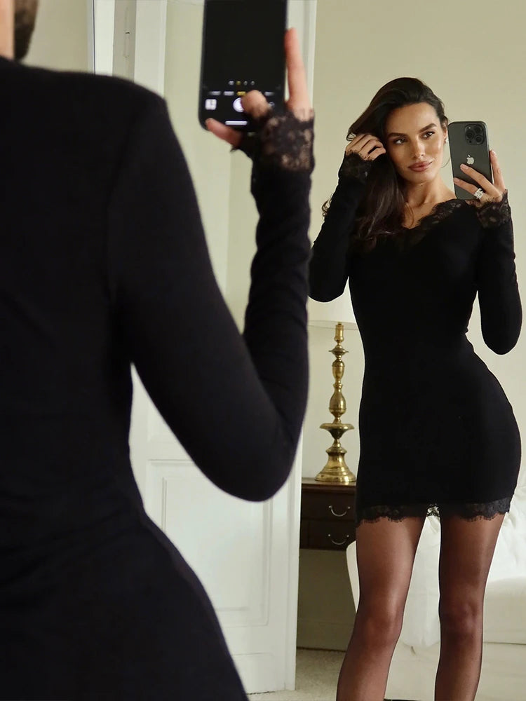 Elegant V-Neck Lace Patchwork Bodycon Mini Dress in Peach VestiVogue