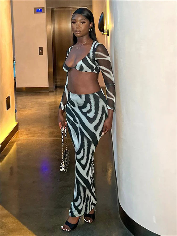 Elegant Print Two-Piece Set with Slim Crop Top and High-Waisted Skirt VestiVogue