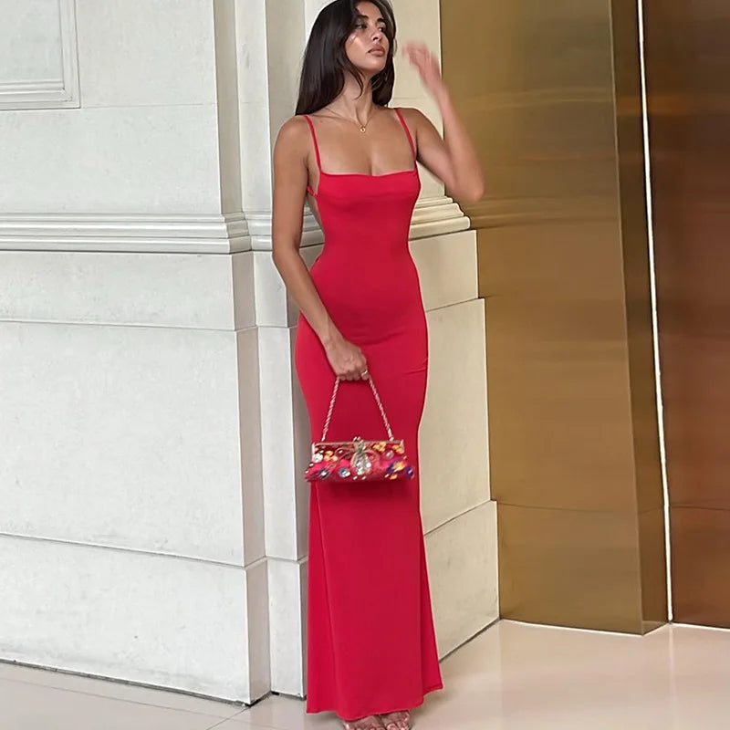 Sleek Backless Bodycon Maxi Dress VestiVogue