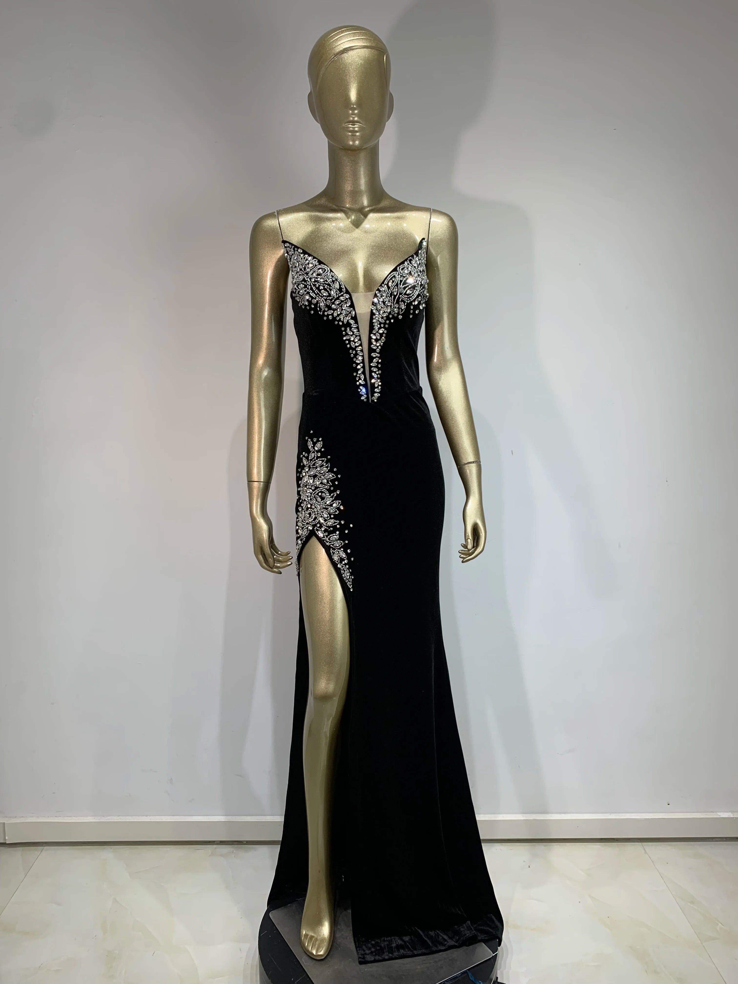 Elegant Black Velvet Strapless Diamond Evening Gown VestiVogue  