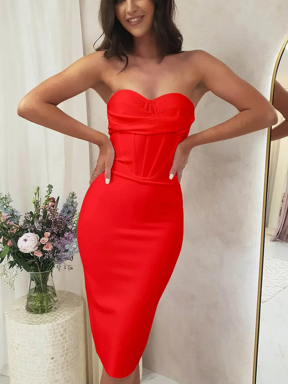 Sexy Red Strapless Bandage Dress VestiVogue