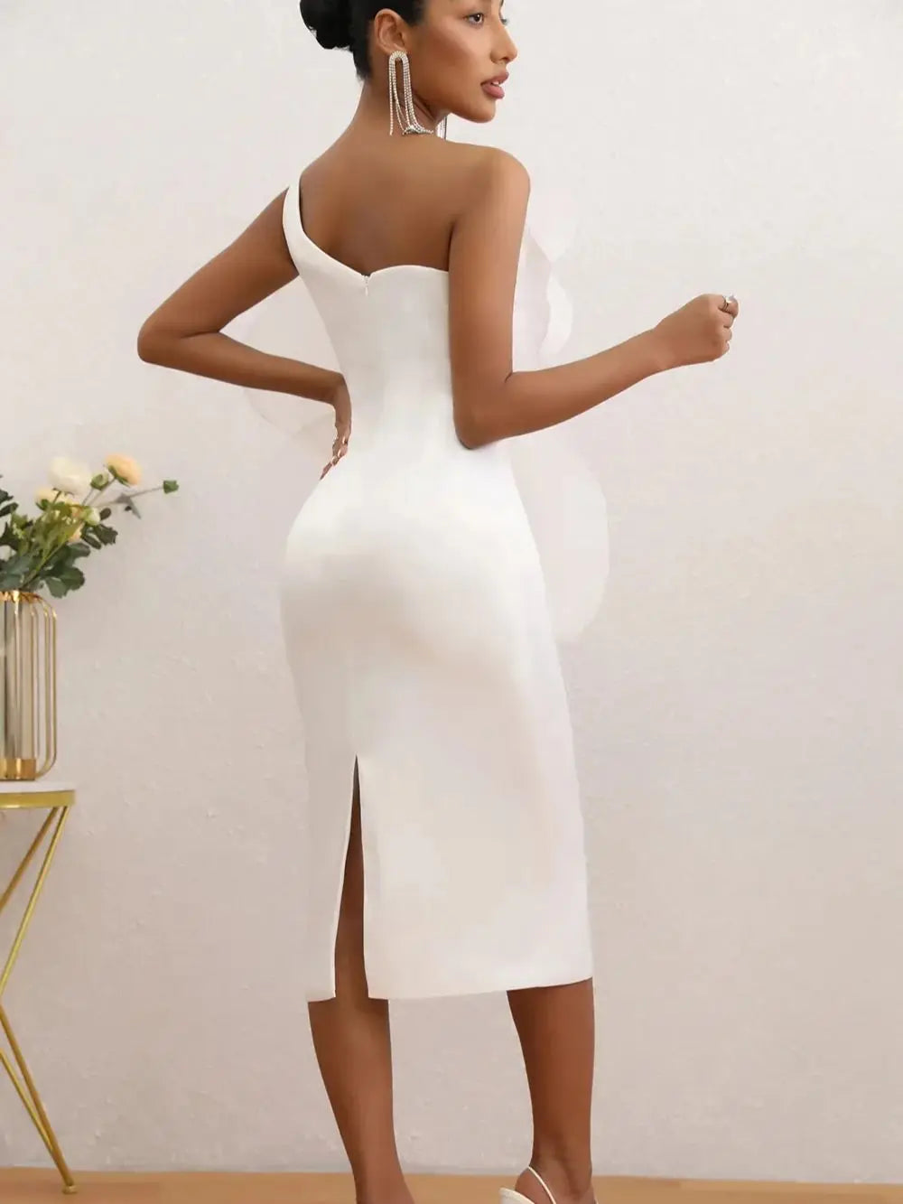 One Shoulder White Big Flower Bodycon Dress VestiVogue  