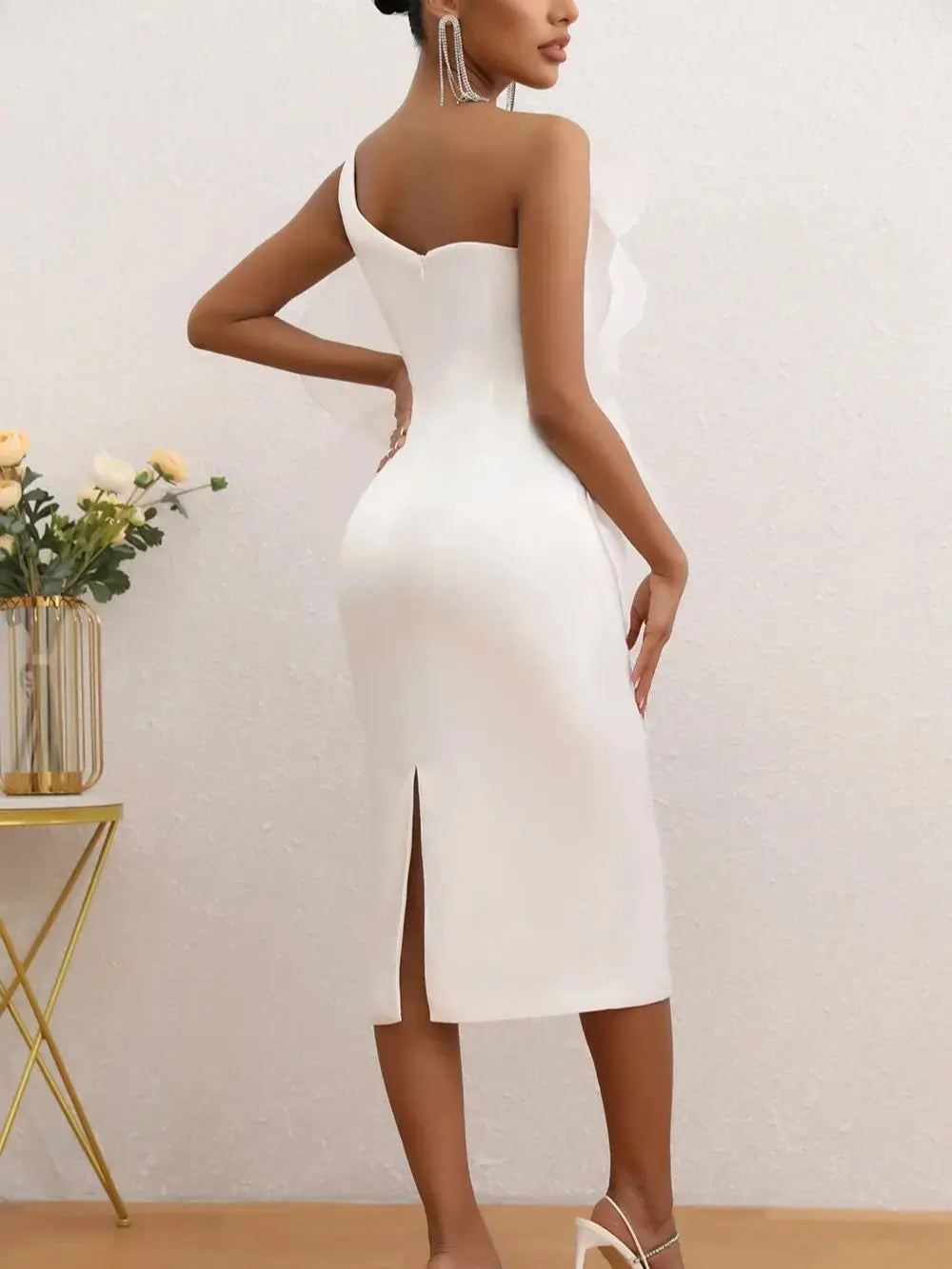 One Shoulder White Big Flower Bodycon Dress VestiVogue  