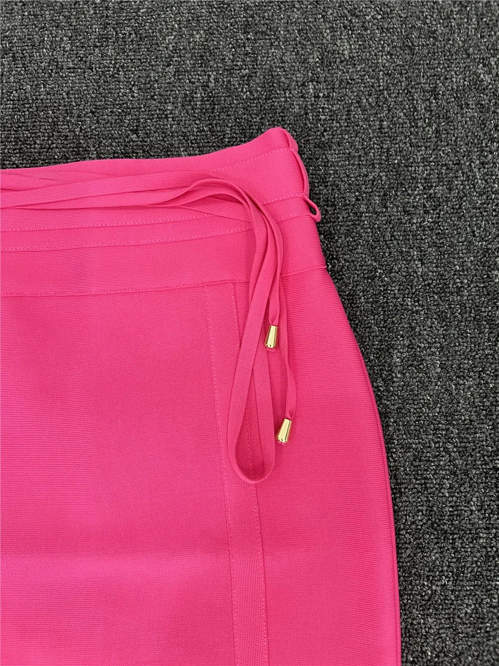 High Street Bodycon Pencil Skirt - Hot Pink VestiVogue