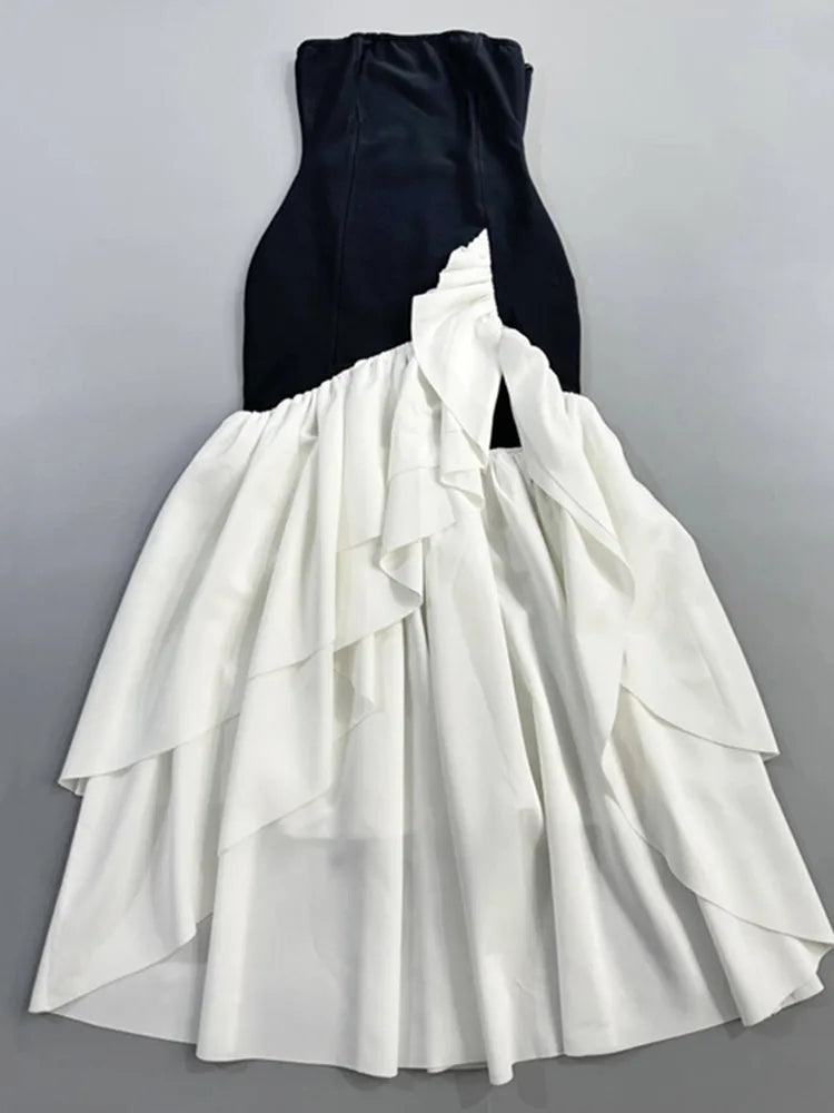 Elegant Strapless A-Line Maxi Dress with Ruched Detail VestiVogue